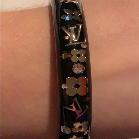 Louis Vuitton Jewelry - LV bangle